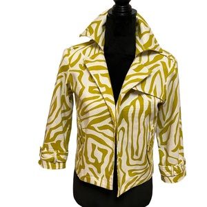 Transitions jacket size S sleeves 12” so possibly 3/4 on some. Amazing cond.